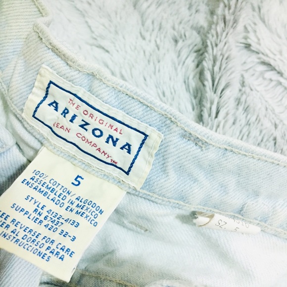 Vintage Arizona High Waist Shorts - Picture 7 of 7